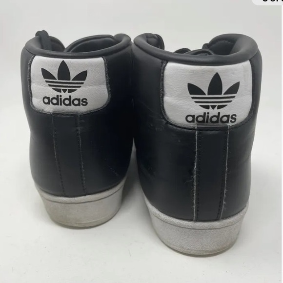 Adidas Woman’s 6.5 Pro Model Sneakers Black Gold Toe Rare BB2130 Jeremy Scott - Picture 7 of 12